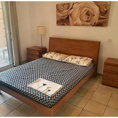 Limnaria Gardens 6464 شقة *