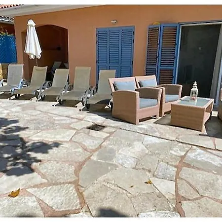 شقة Limnaria Gardens 6464